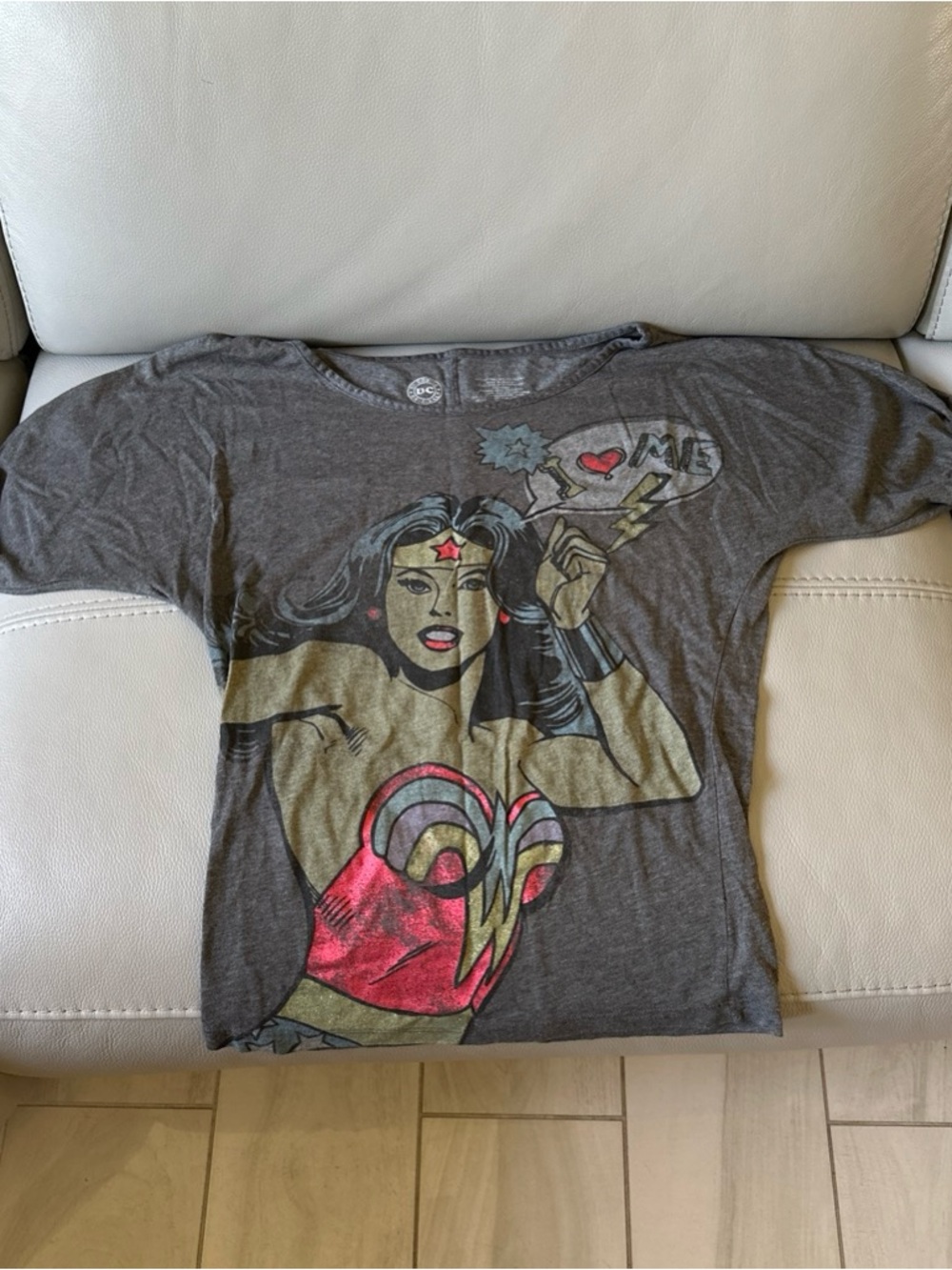 Wonder Woman Graphic Tee - Dark Gray with Red and Gold size S
